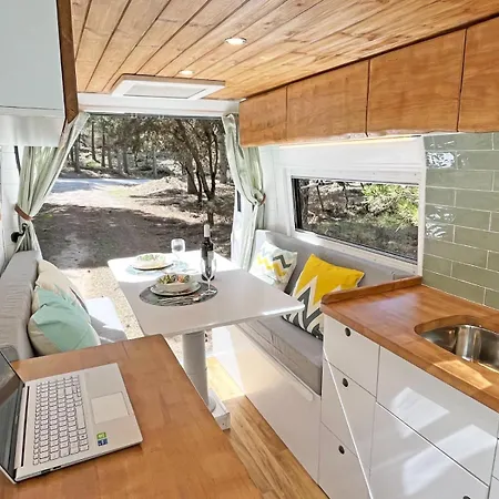 Kamp alanı Tenerife Glamping Camper With Bathroom *