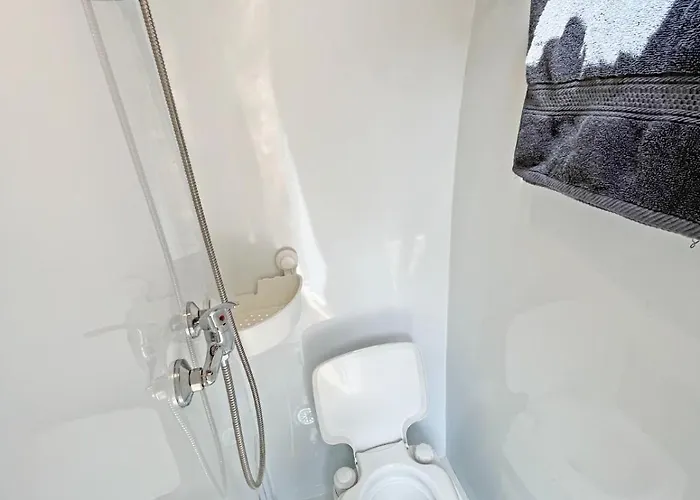 Tenerife Glamping Camper With Bathroom Κάμπινγκ
